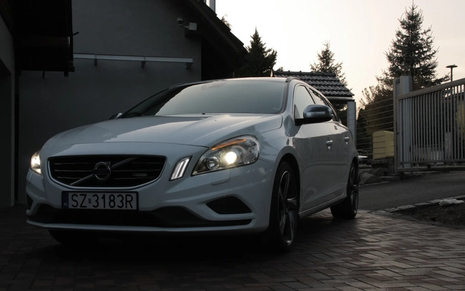 Volvo V60 cena 57000 przebieg: 144000, rok produkcji 2012 z Zabrze małe 466